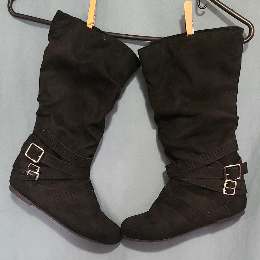 EUC - Girl's Unr8ed Brand Black Boots, Size 2.5